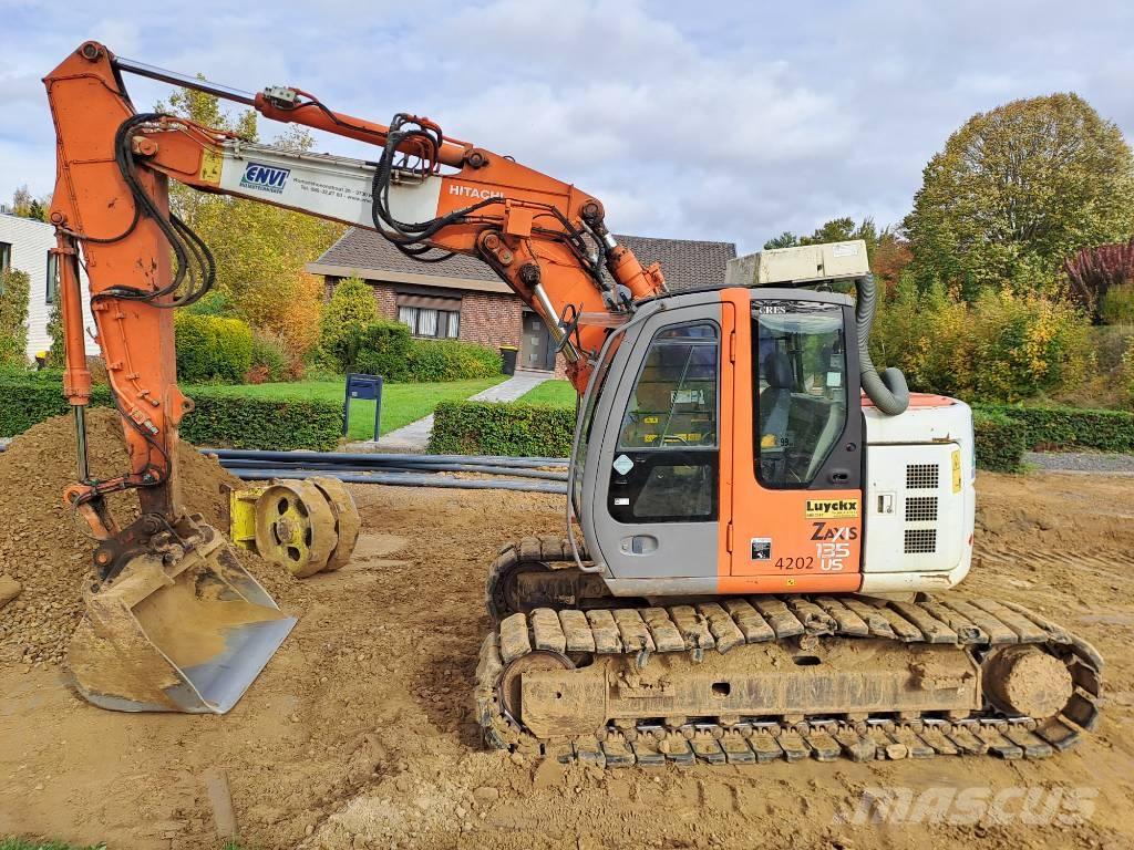 Hitachi ZX135US Гусеничні екскаватори