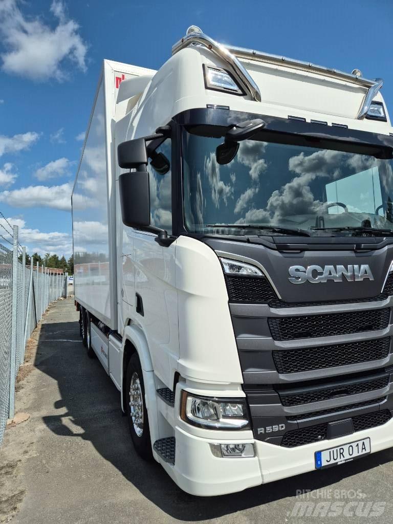 Scania R 590 Фургони