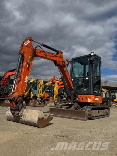 Hitachi ZX 26 U-6 CR Міні-екскаватори < 7т