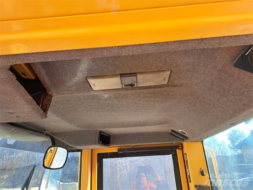 Volvo L180D Будтехніка - Інші