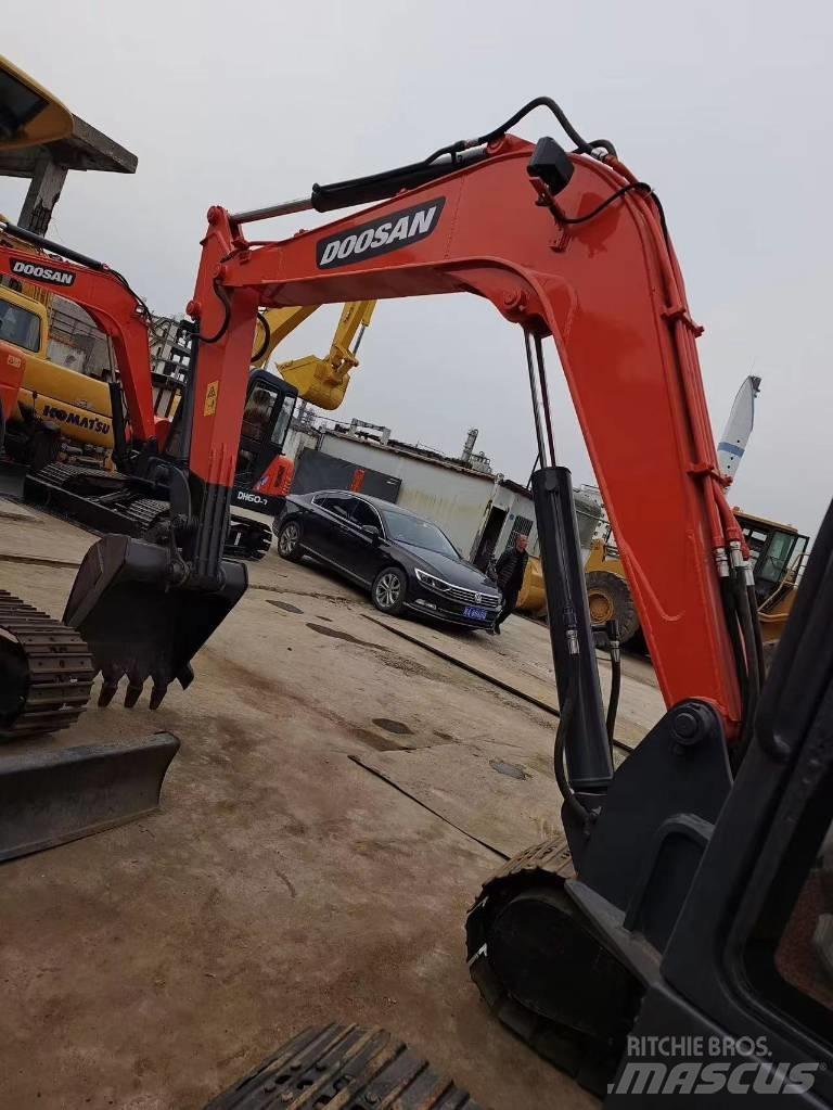 Doosan DH 60-7 Міні-екскаватори < 7т