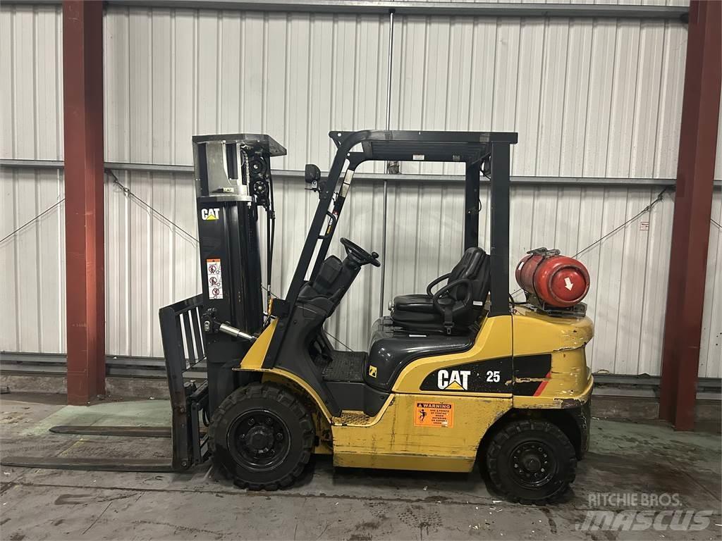 CAT GP25NT Газові навантажувачі