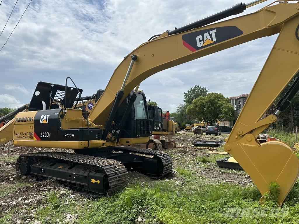 CAT 320 D Гусеничні екскаватори