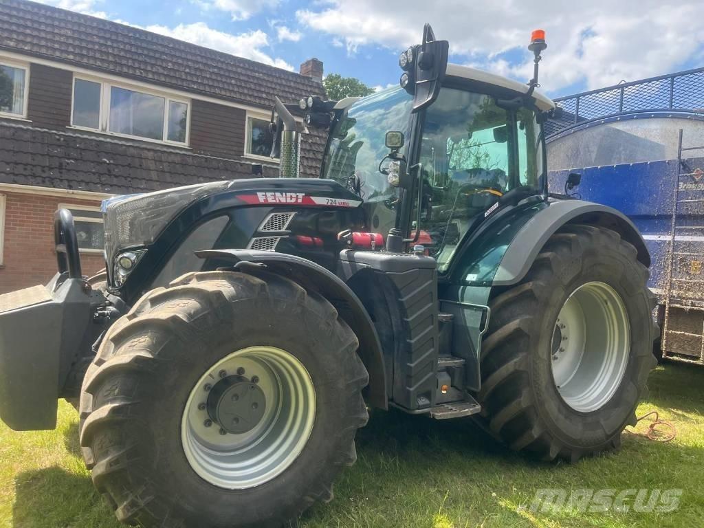 Fendt 724 Profi Plus Трактори