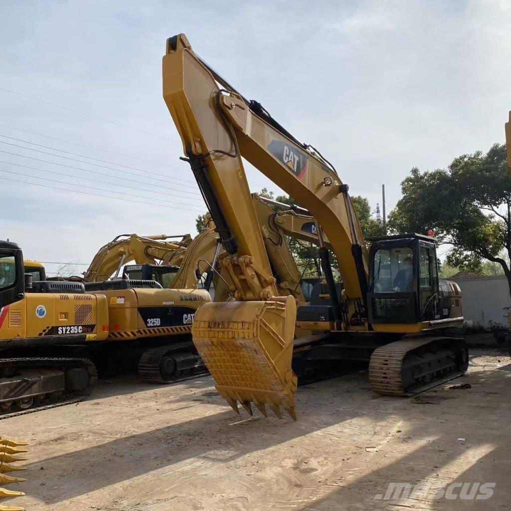 CAT 330 D Гусеничні екскаватори