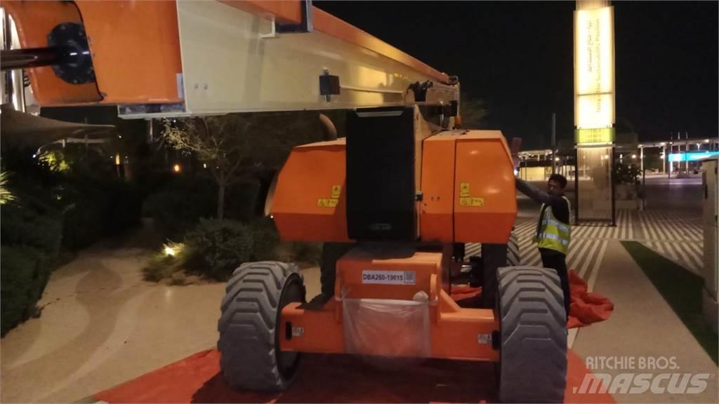 JLG 800AJ Колінчаті підйомники
