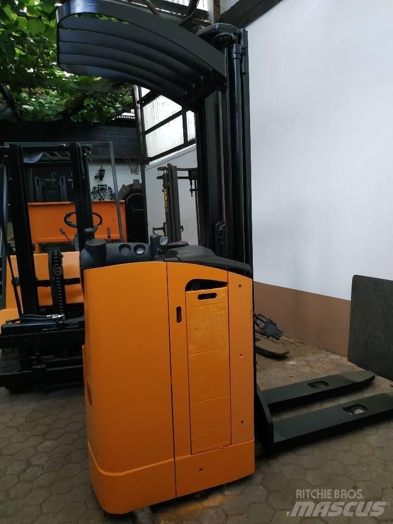 Still Aufsitzstapler Електронавантажувачі