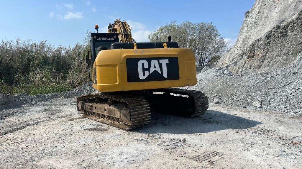 CAT 325DLN Гусеничні екскаватори