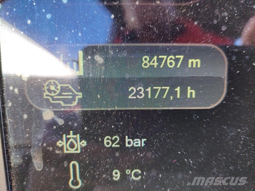 Komatsu 911 Харвестери