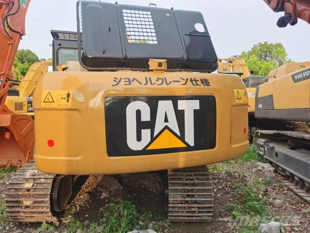 CAT 320 D2 Гусеничні екскаватори