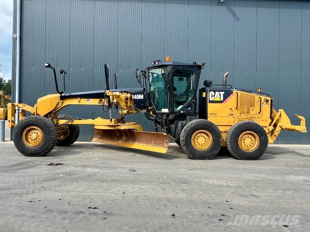 CAT 140M Грейдери