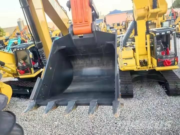 Doosan DX 300 LC Гусеничні екскаватори