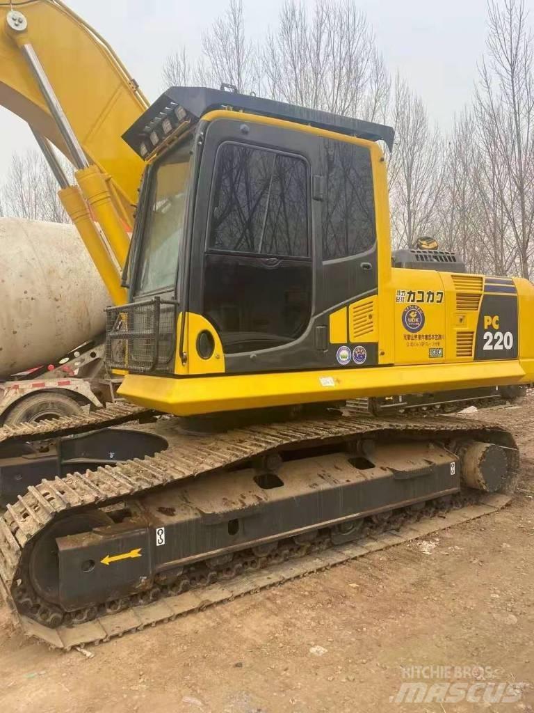 Komatsu pc220-8 Гусеничні екскаватори