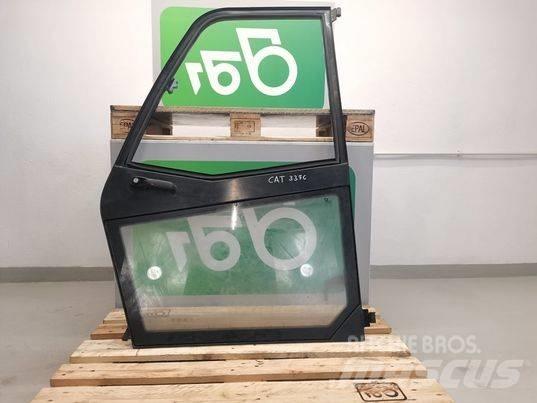CAT TH417C door Кабіна