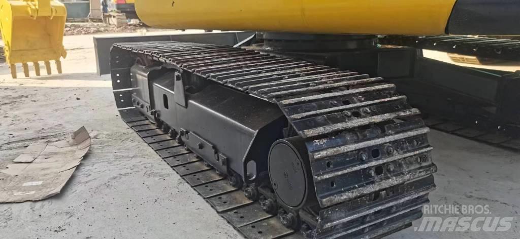 Komatsu 56-7 Гусеничні екскаватори