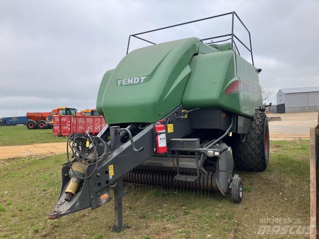 Fendt 12130 N Тюкові прес-підбирачі