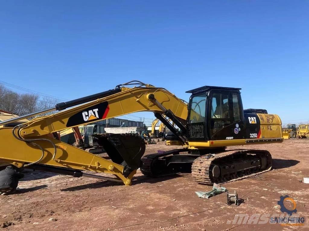 CAT 325D Гусеничні екскаватори