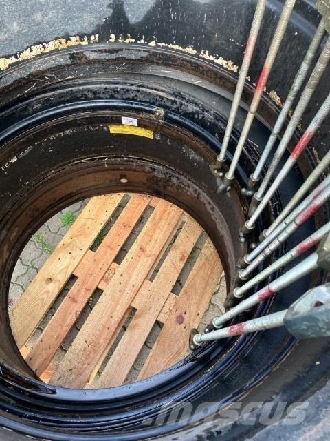  - - - 650/65X42 Колеса