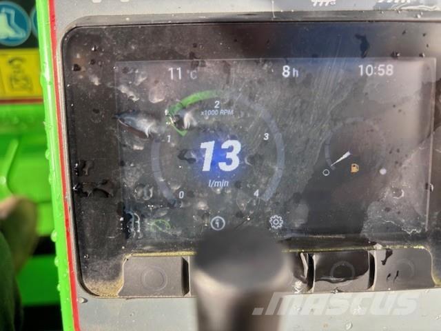 Avant 528 Телескопічні навантажувачі