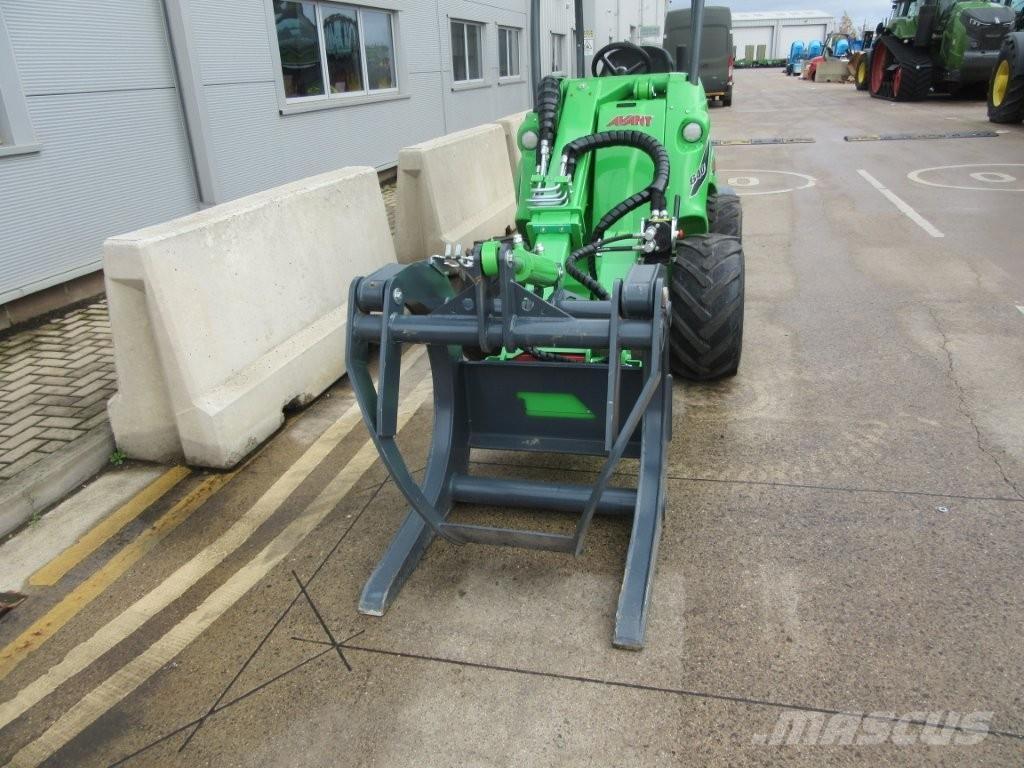 Avant A415691 Телескопічні навантажувачі