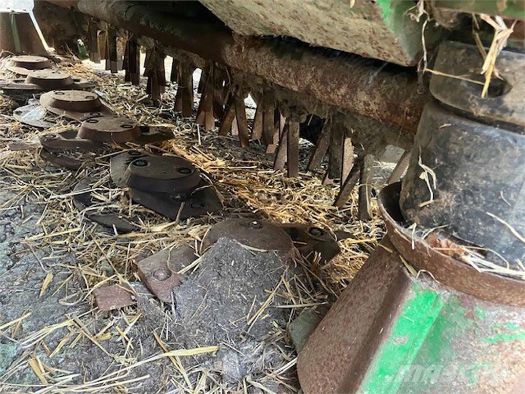 John Deere 131 Інше обладнання для фуражних комбайнів