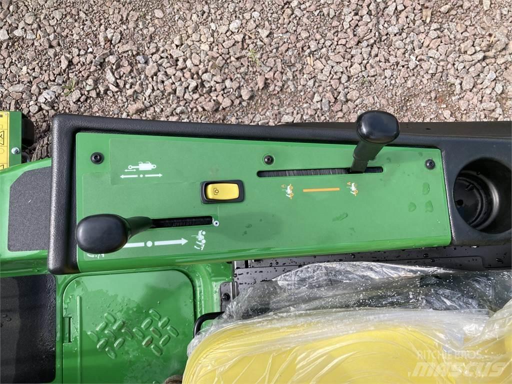 John Deere 1550 Самохідні газонокосарки