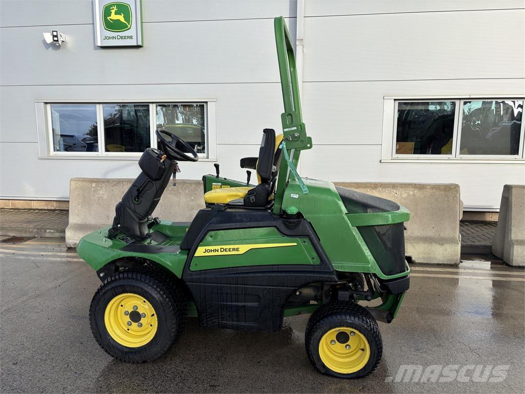 John Deere 1570 Самохідні газонокосарки