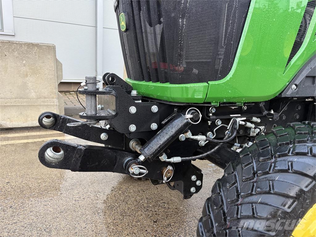 John Deere 2038R Трактори