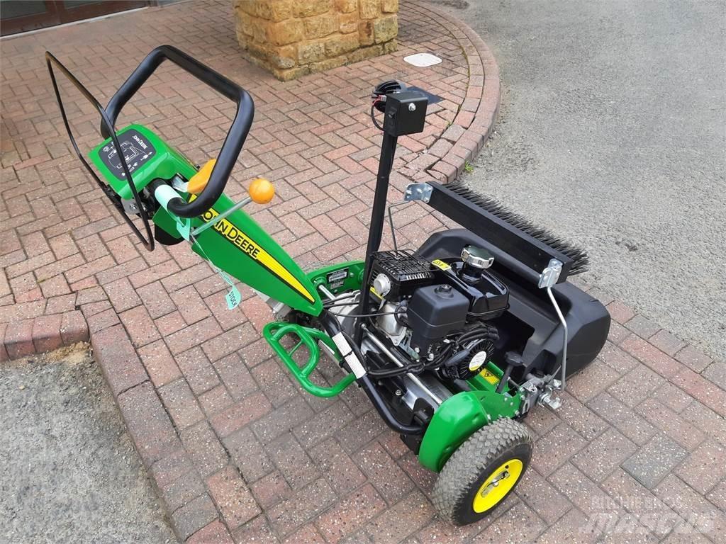 John Deere 220SL Walk-behind косарка