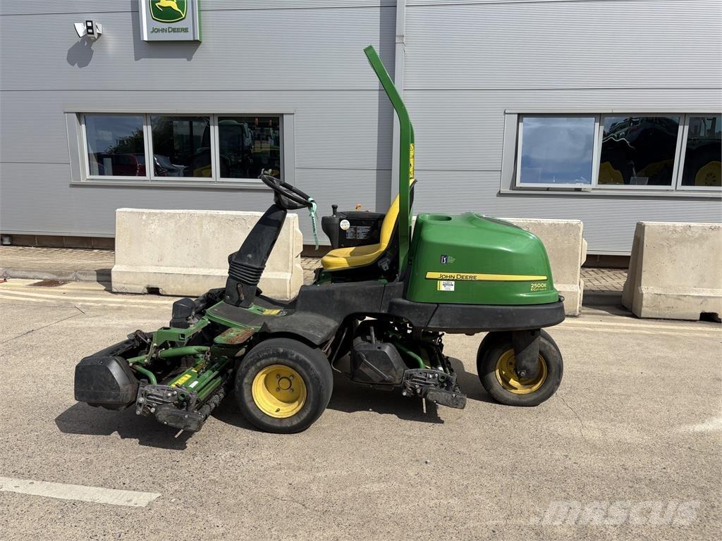 John Deere 2500E Walk-behind косарка