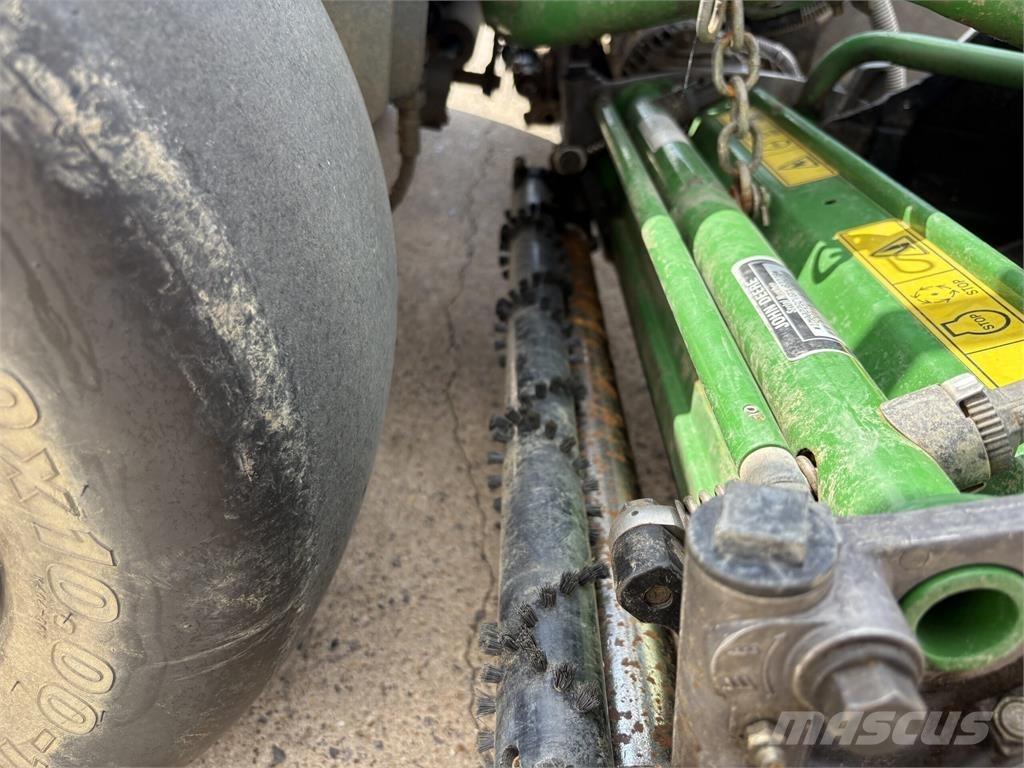 John Deere 2500E Walk-behind косарка