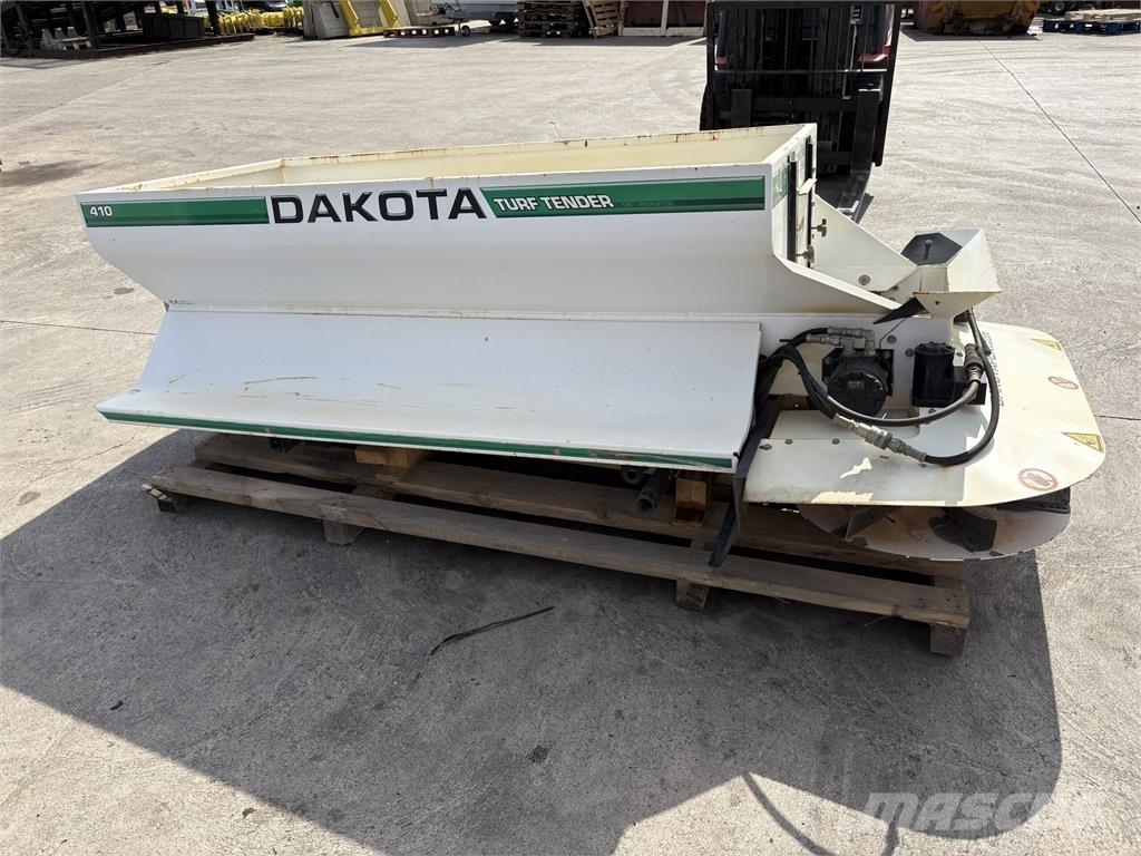John Deere 410 Комунальна техніка - Інші