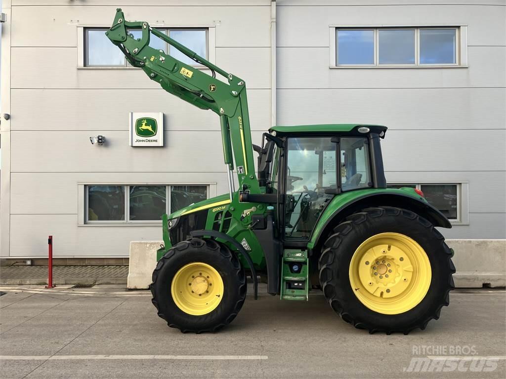 John Deere 6120M Трактори