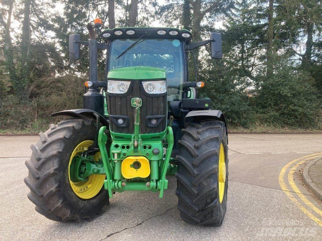 John Deere 6215R Трактори