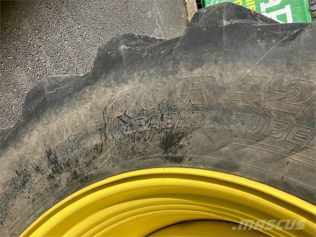 John Deere 6250R Трактори