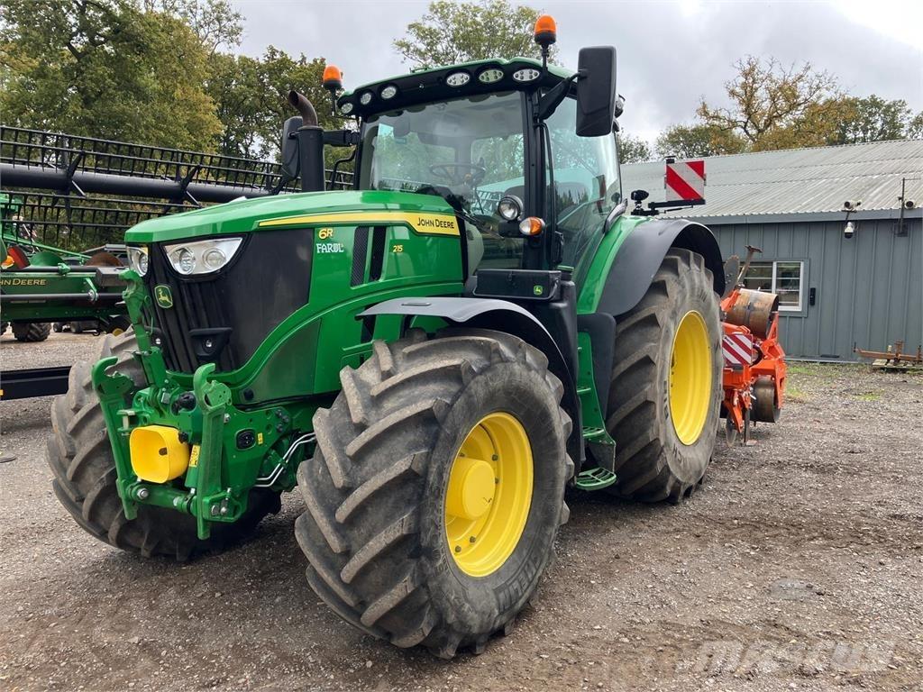 John Deere 6R 215 Трактори