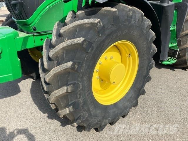 John Deere 6R 250 Трактори