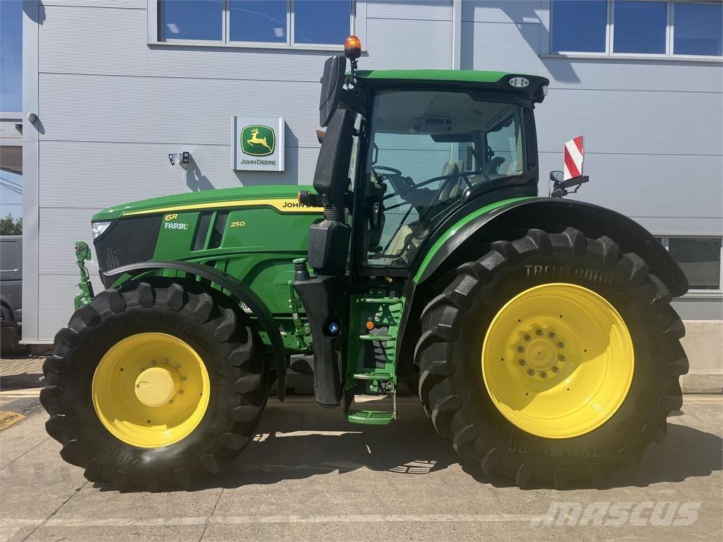 John Deere 6R 250 Трактори