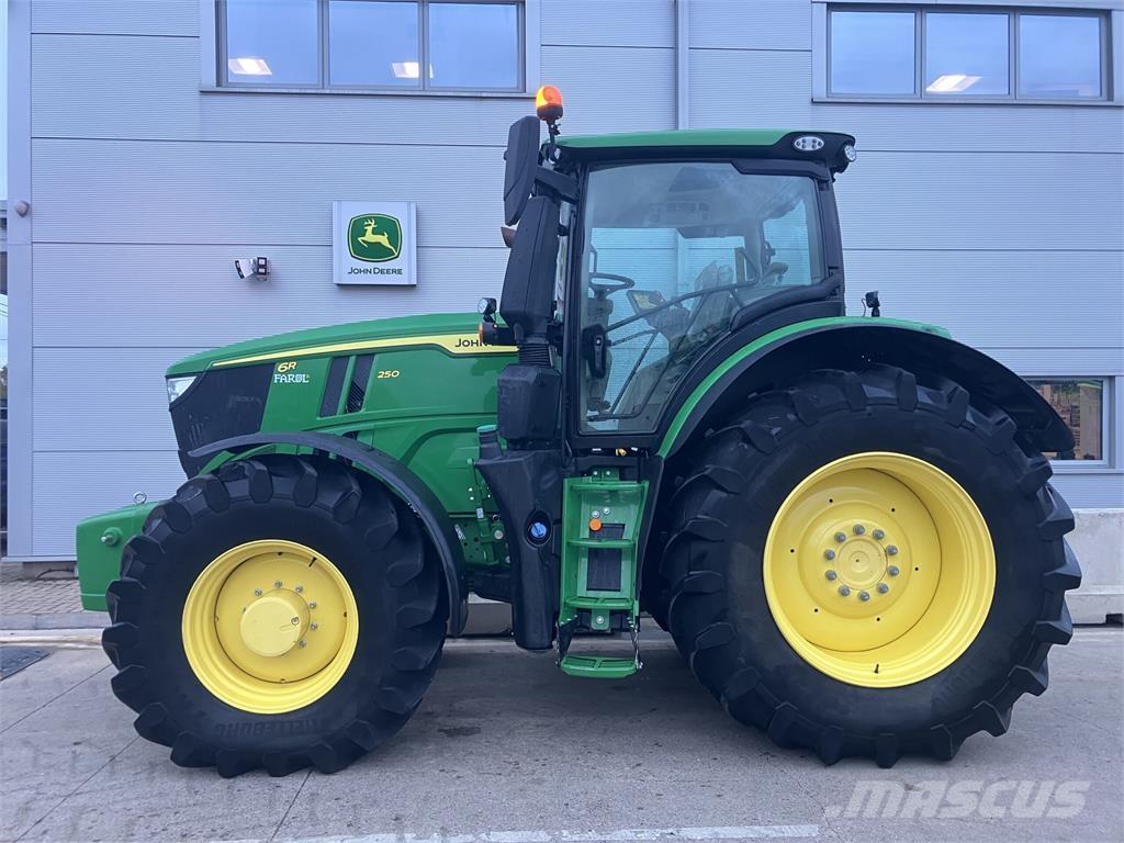 John Deere 6R 250 Трактори