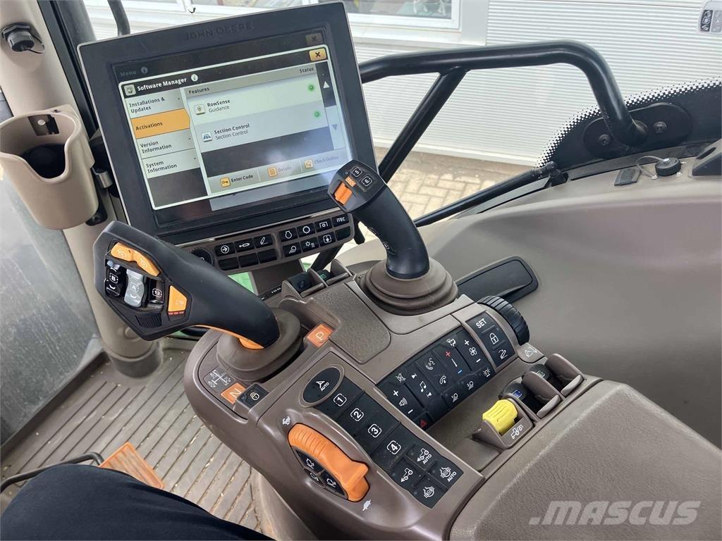 John Deere 6R 250 Трактори