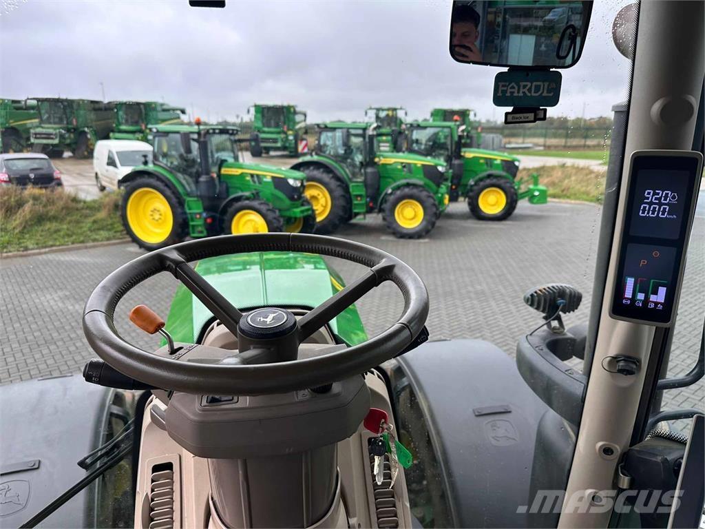 John Deere 6R 250 Трактори