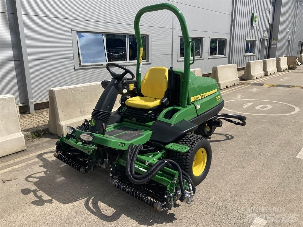John Deere 7200A Walk-behind косарка