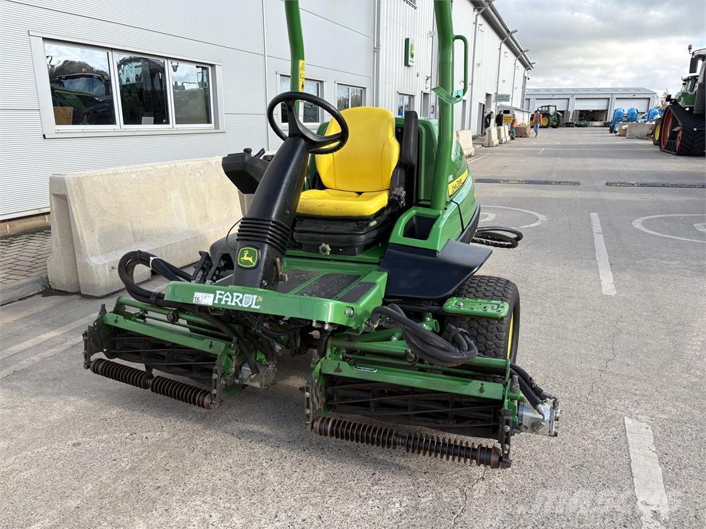 John Deere 7200A Walk-behind косарка