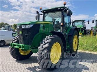 John Deere 7230R Трактори