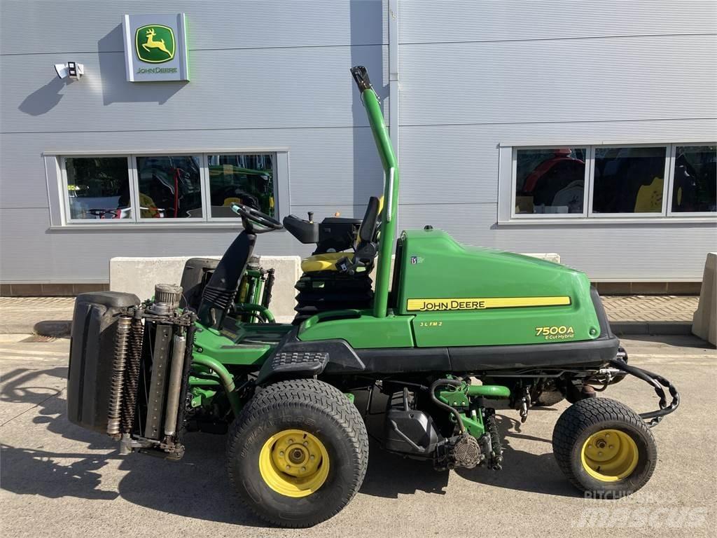 John Deere 7500AE Walk-behind косарка