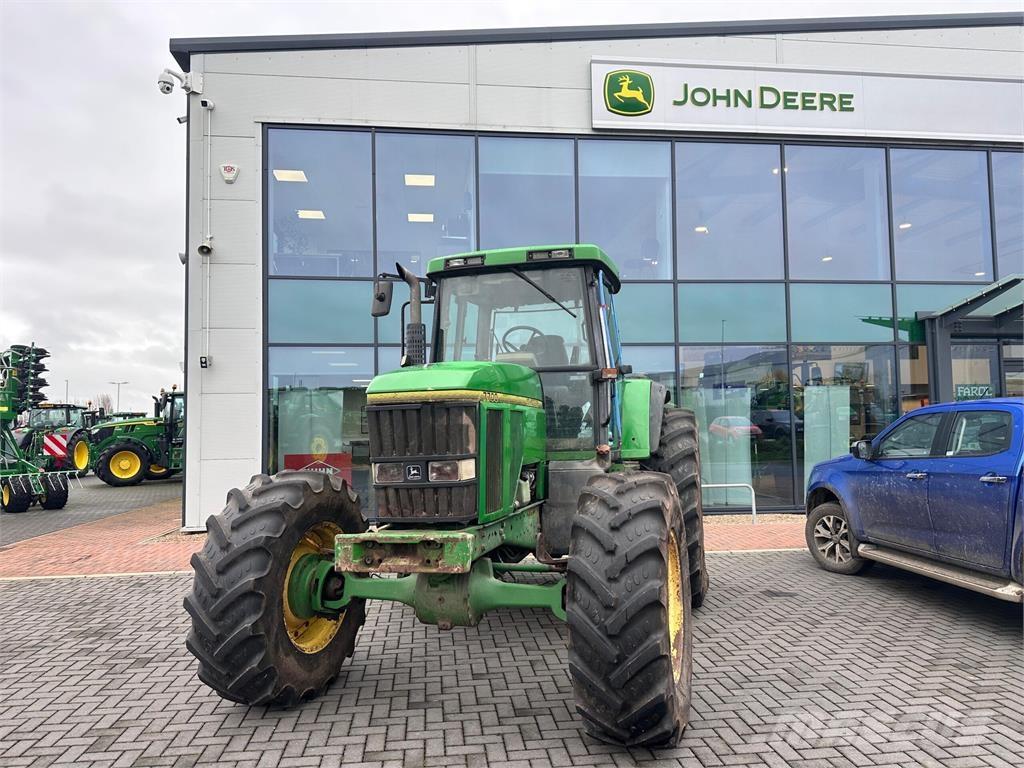 John Deere 7700 Трактори
