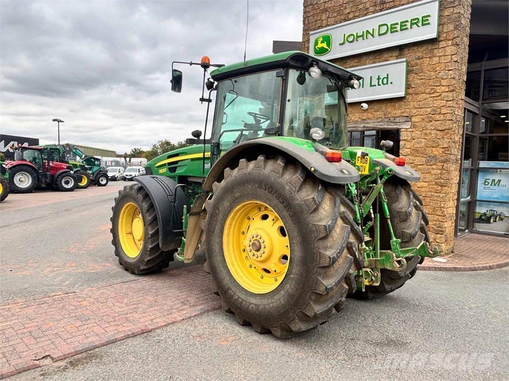 John Deere 7830 Трактори