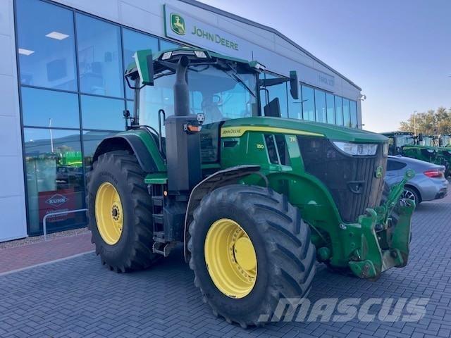 John Deere 7R 250 Трактори