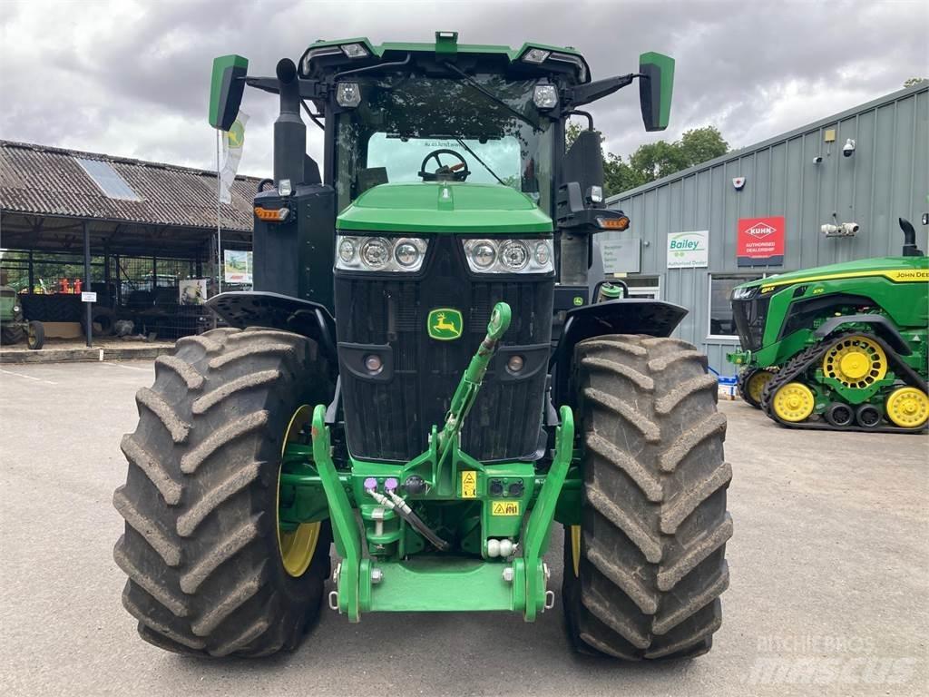 John Deere 7R 270 Трактори