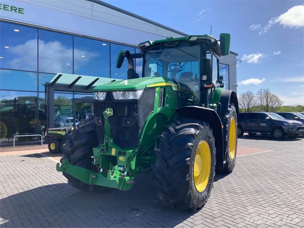 John Deere 7R 310 Трактори